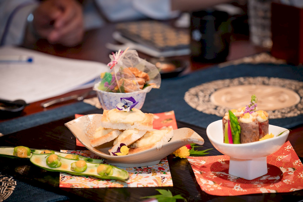 Hatoyama stands out as one of Hanoi's most refined Japanese restaurants, serving a diverse menu with dishes made from fresh ingredients